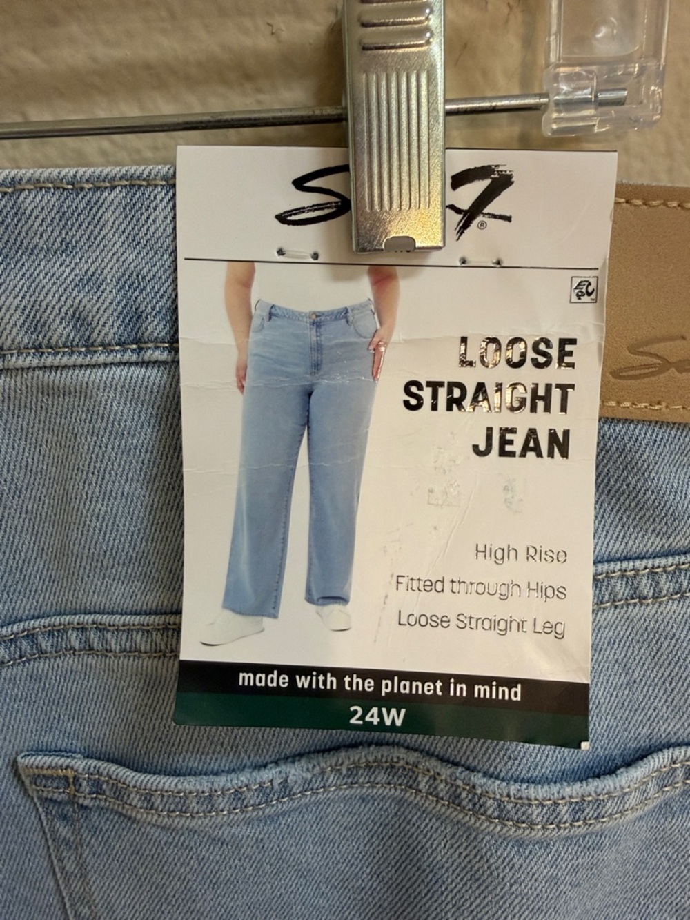 NWT Size 24W Seven7 Loose Straight Jean